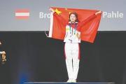 开云体育-全球足球赛事盛况：女选手豪气出击斩获冠军的简单介绍