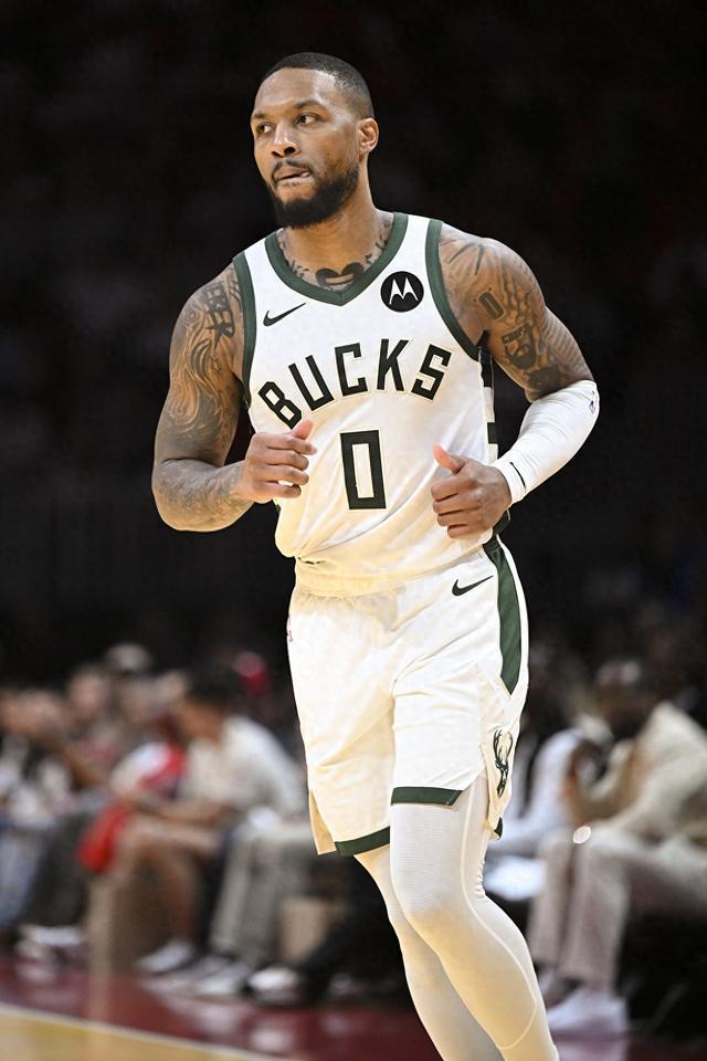 热火B队血洗法国男篮,利拉德送出助攻 热火B队血洗法国男篮,利拉德送出助攻