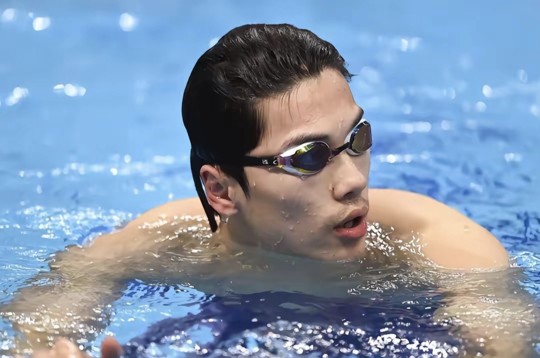 最新战报：游泳豪取连胜，冠军在望的简单介绍