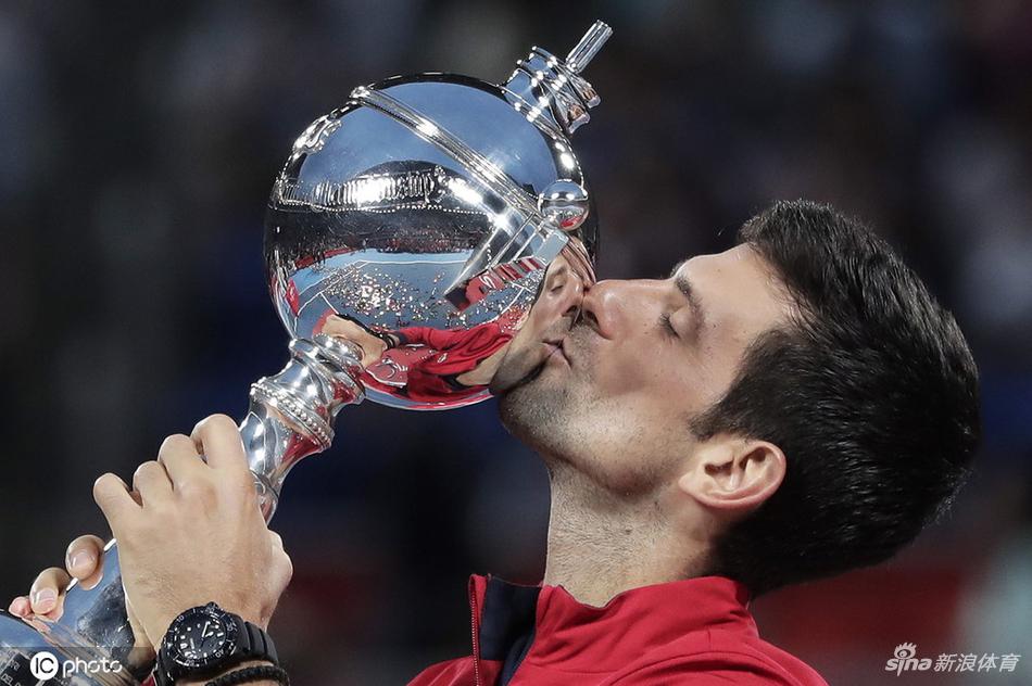 ATP总决赛翻盘温网,鲁德刷新纪录 ATP总决赛翻盘温网,鲁德刷新纪录