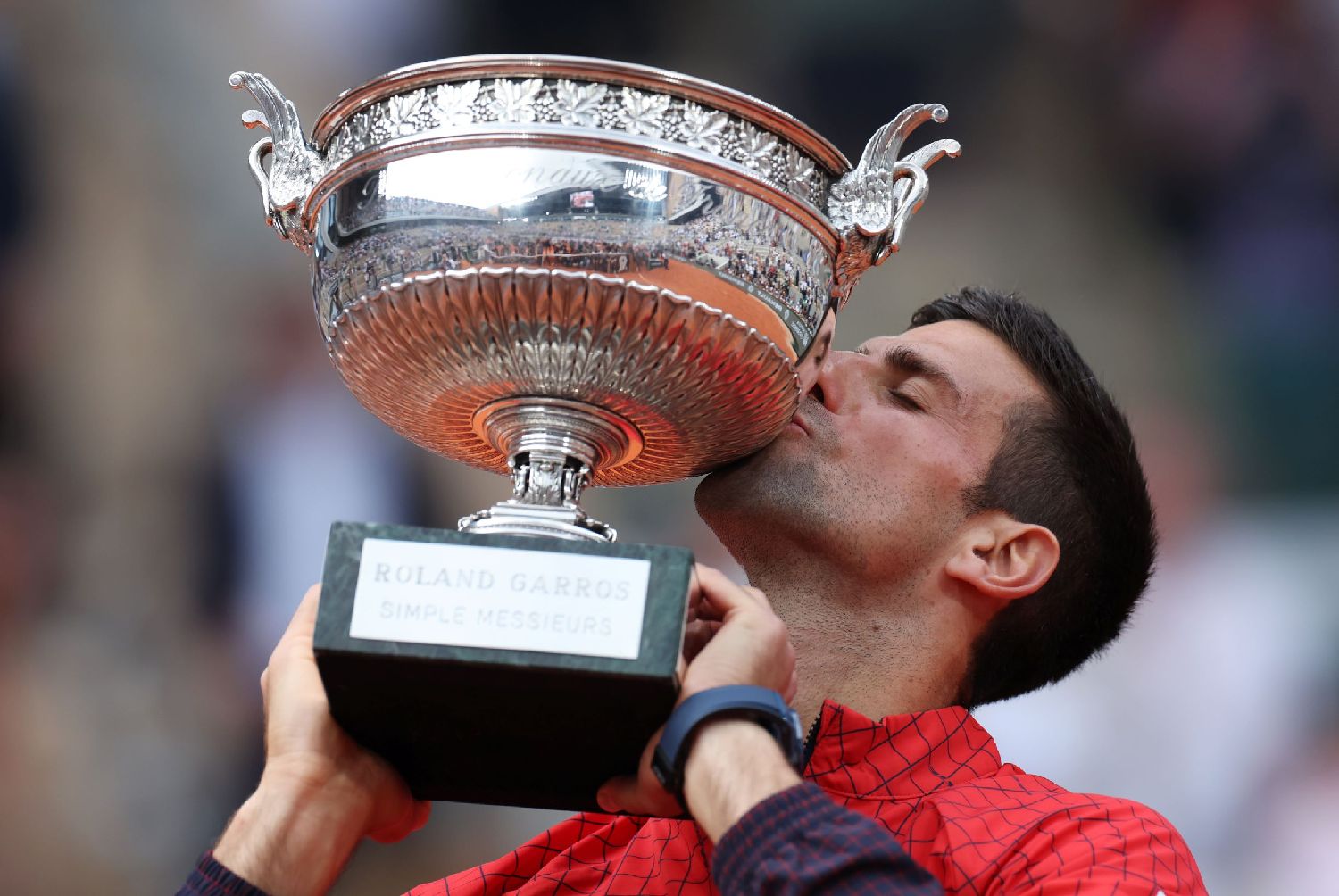 法网翻盘年终总决赛,德约科维奇刷新纪录 法网翻盘年终总决赛,德约科维奇刷新纪录