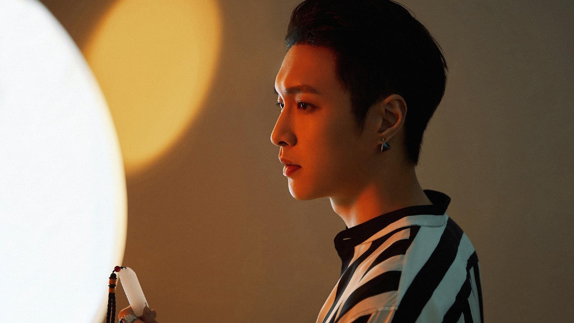 黑暗魔术师，克瓦拉茨赫利亚如何用节奏交响乐，拆解了曼联的防守体系？