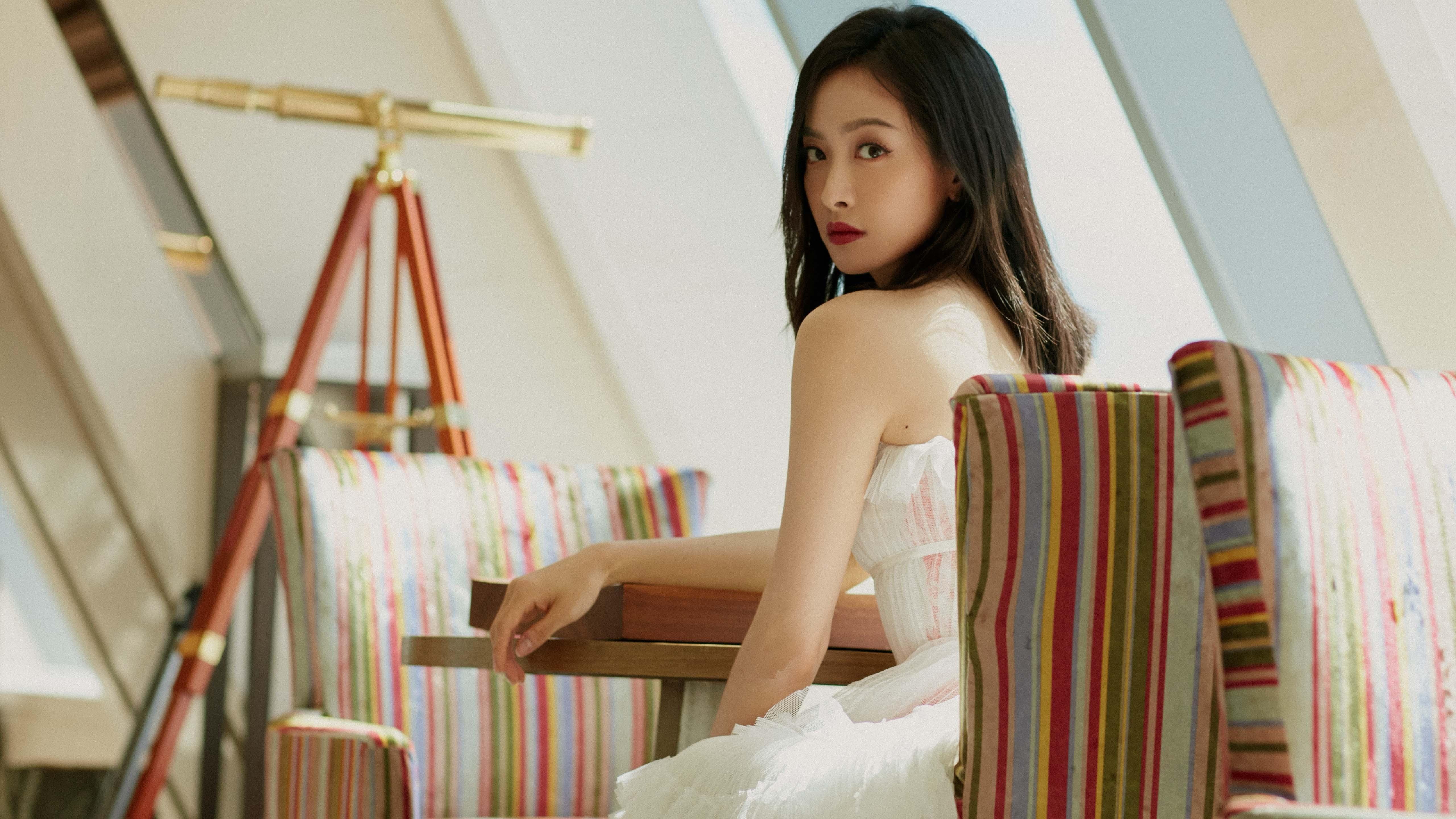 浓眉擎天！余嘉豪制霸攻防转换，浙江力克吉林取关键胜利