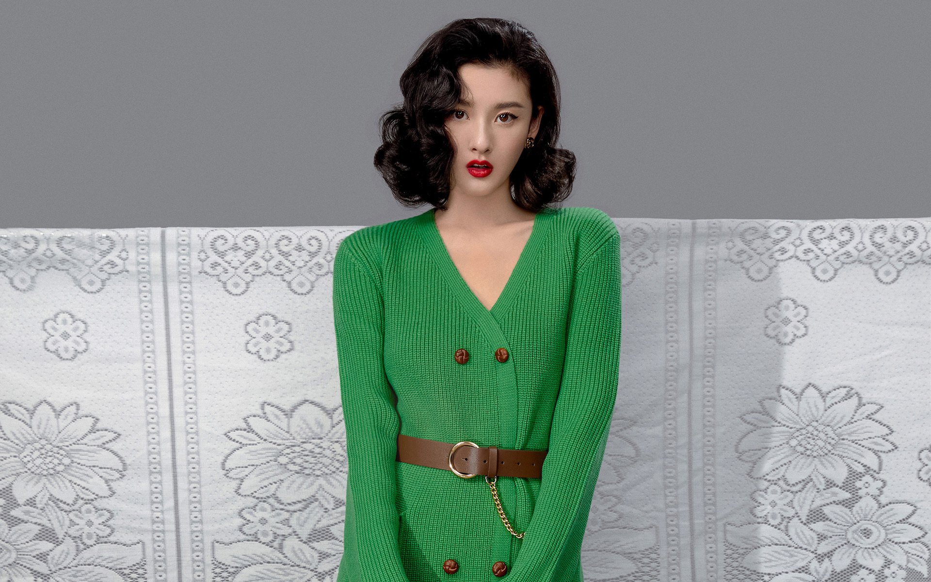 欧冠淘汰赛焦点战，公牛全面压制湖人，晋级之路势不可挡