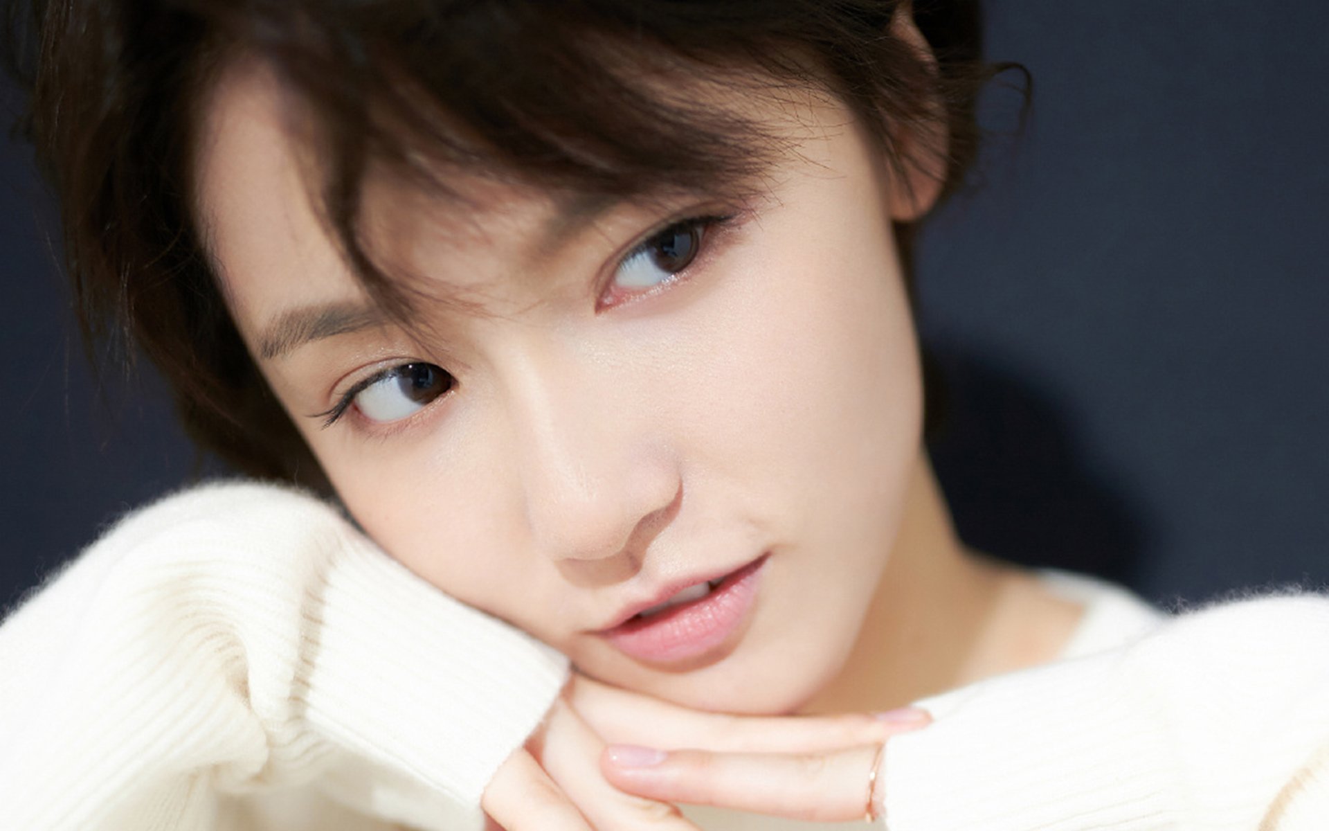 若日尼奥交响乐,蓝衣军团精密压制威尔士,一场现代足球的战术摹本